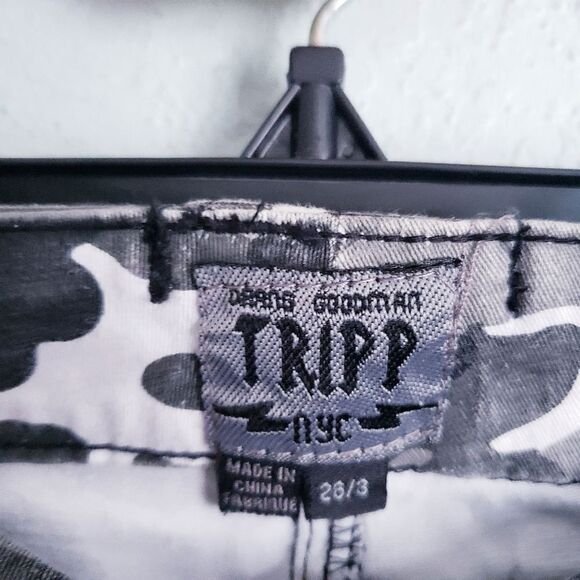 Tripp NYC Black‎ and White Camo Skinny Jeans - Picture 4 of 6